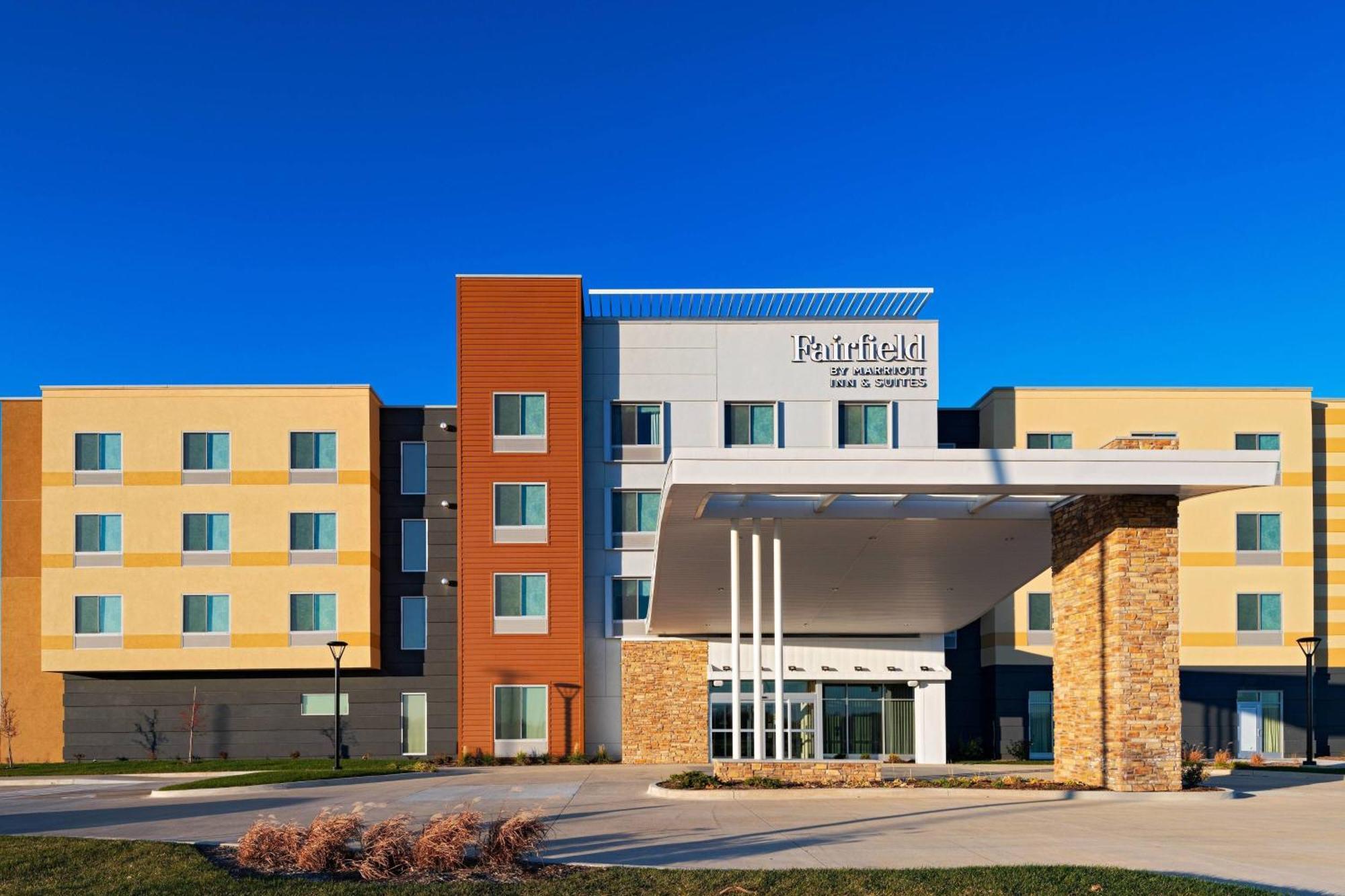 Fairfield Inn & Suites By Marriott Oskaloosa المظهر الخارجي الصورة